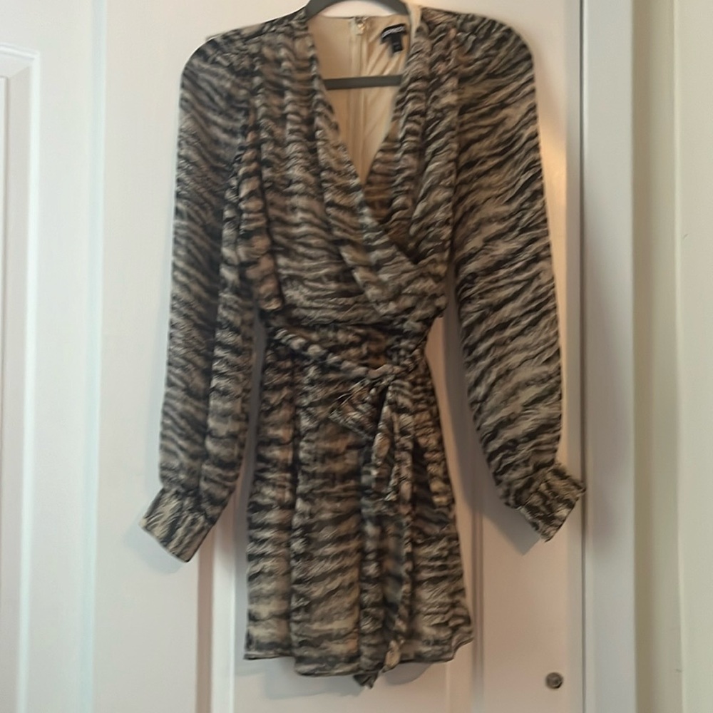 Express jumper (shorts) size extra small